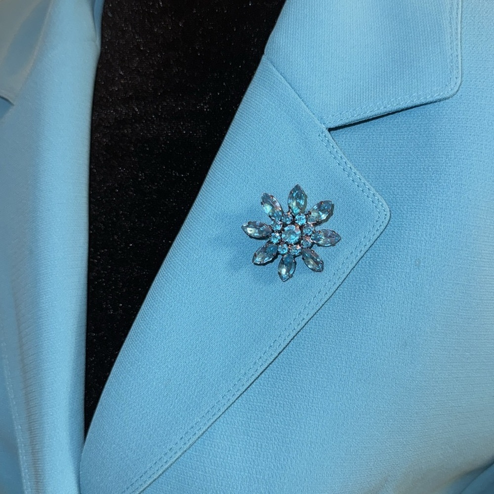 TAHARI WOMENS BLAZER SIZE US (6) - Picture 5 of 10